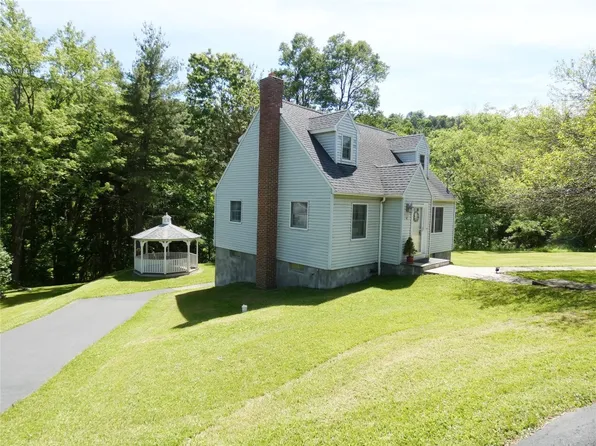 97 W Chenango Rd, Castle Creek, NY 13744