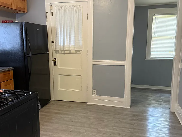 506 Ridgeway Ave — Photo 5