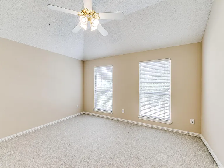 7309 Cody Ct — Photo 18
