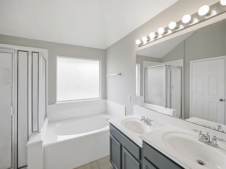 3103 Glenmont Ridge Ct — Photo 8