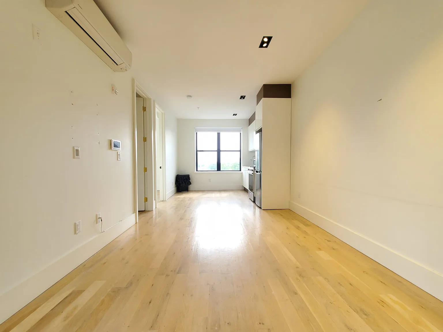 Studio, 500 sqft, $2,100 — Photo 3