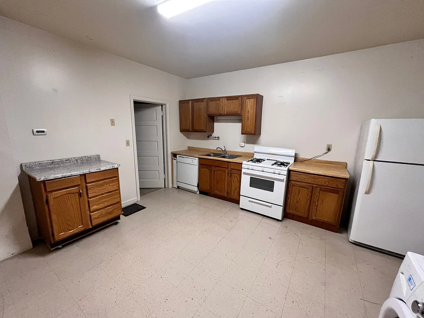 Stadium Place Apartments — Photo 2