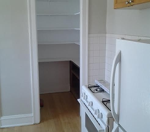 5th image of 3442 W Foster Ave APT 3N