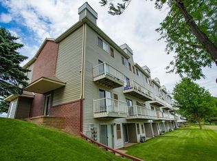 Waterford Place Townhomes, Saint Paul, MN 55123