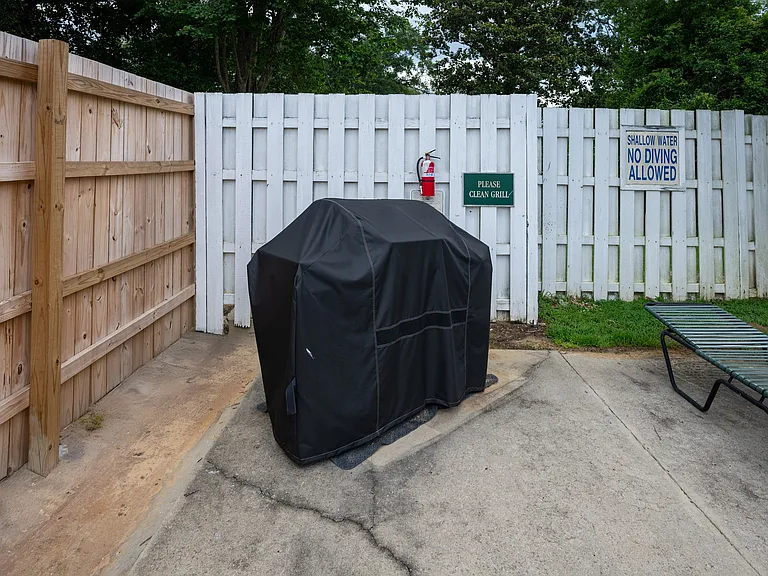 The Landing Townhomes — Photo 14