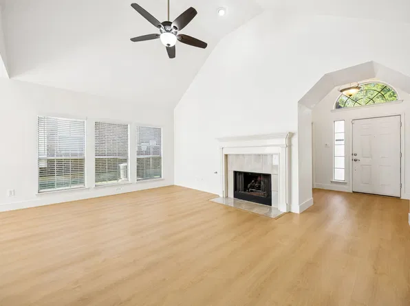 2308 Suntree Ln, Flower Mound, TX 75022