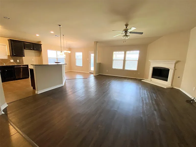 848 Lake Forest Trl — Photo 7