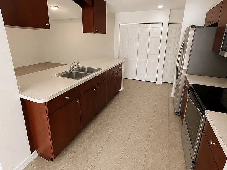 3019 Walnut Ct — Photo 9