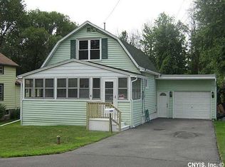309 Garden City Dr, Syracuse, NY 13211