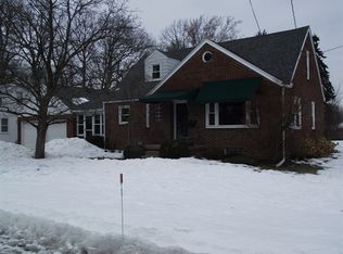 314 Vernis Pl, Rossford, OH
