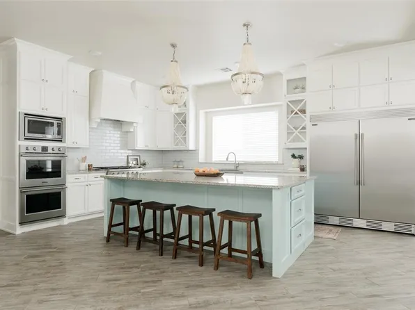 624 Sailboat Bridge Way, Edmond, OK 73034