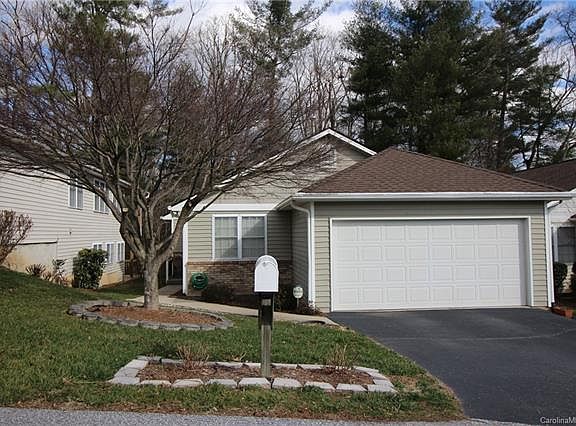 3rd image of 118 Creeks End Cir