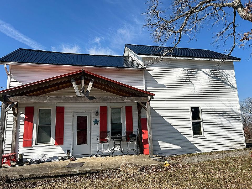 2nd image of 3346 County Road 32 S