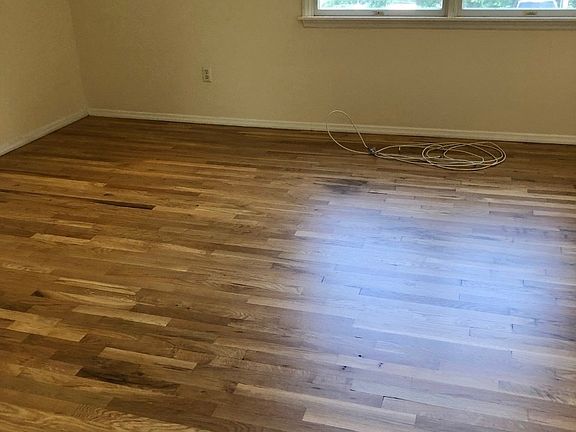 5th image of 124 Sylvan Ave APT 22
