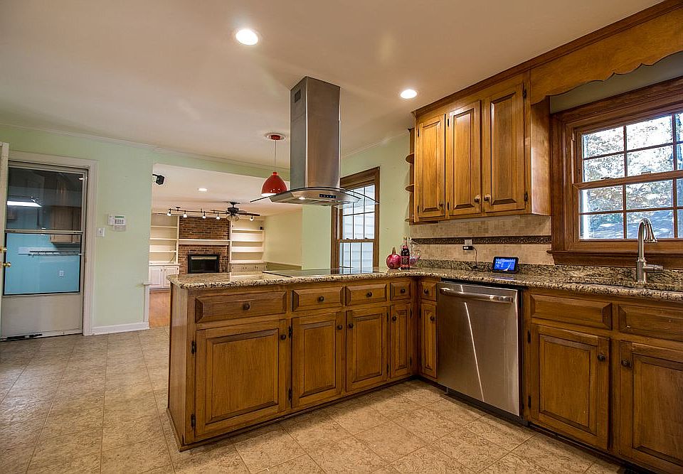 1st image of 207 Wendwood Dr