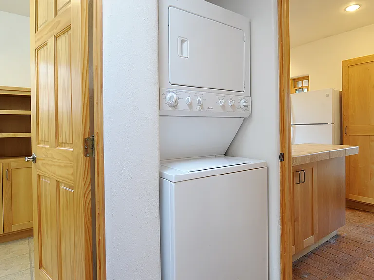 247 Casados St — Photo 17