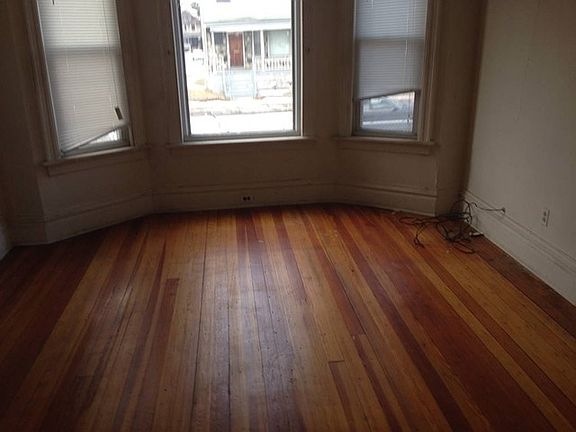 2nd image of 855 N Laramie Ave