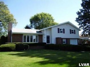 411 Barrett Rd, Emmaus, PA 18049
