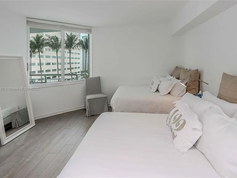 325 Biscayne Blvd #1422 — Photo 22