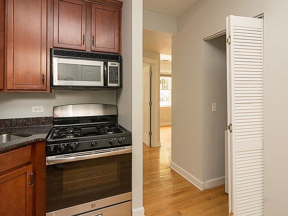5th image of 3254 N Clifton Ave Basement G