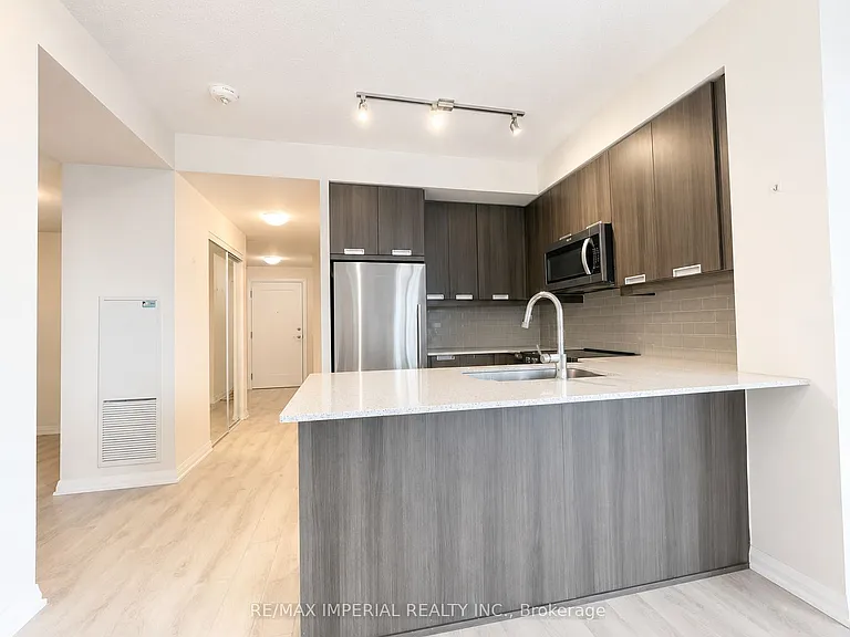 65 Watergarden Dr #403 — Photo 10