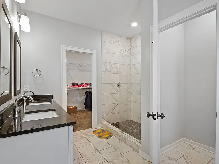 917 Plowson Rd — Photo 19