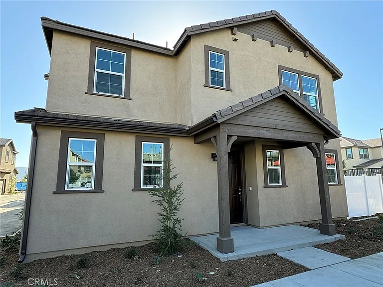 40442 Melrose Dr — Photo 1