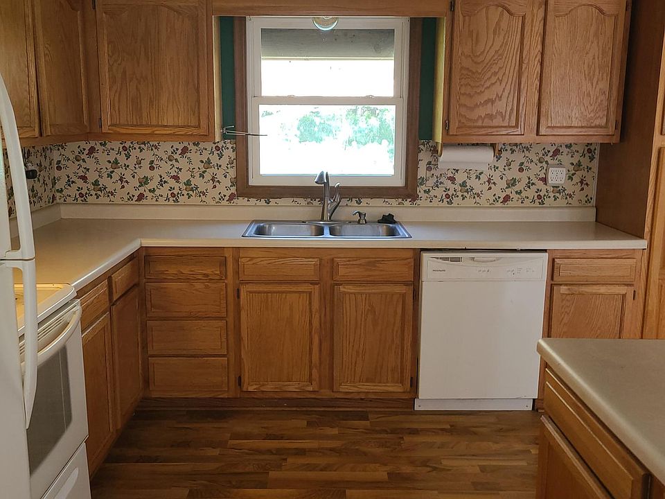 2nd image of 601 N 3rd St