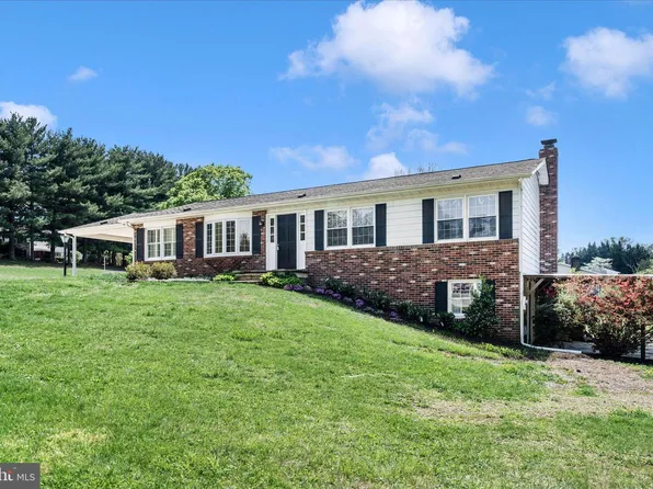 5811 Corporal Jones Ct, Mount Airy, MD 21771