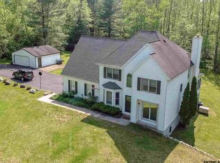 2203 Rowley Rd, Malta, NY 12020