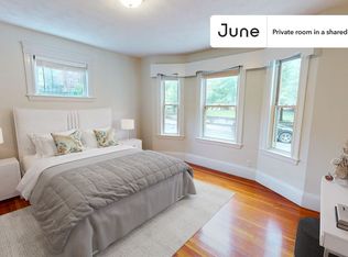 105 Walnut St #1-D, Somerville, MA 02145