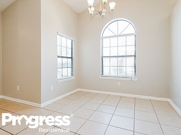 5th image of 7947 Sweet Rose Ln E
