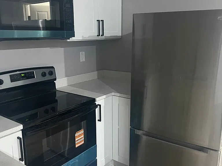 2303 Whittier Ave #1 — Photo 7