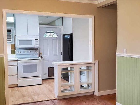 5th image of 195 Margaret Dr #195