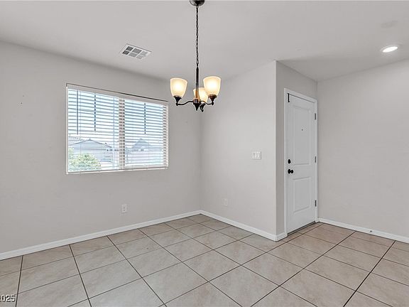 3rd image of 4544 Velvet Oak Ct