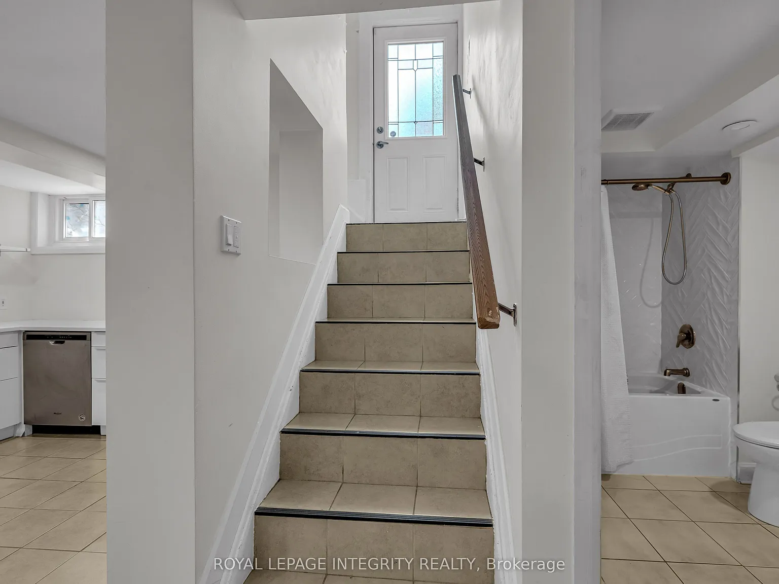 2 bed, $2,200 — Photo 4