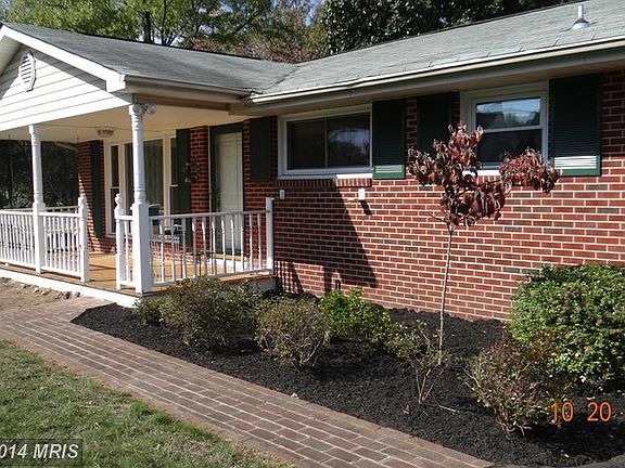 2nd image of 1011 Julian Dr