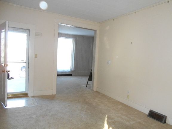 3rd image of 2315 Spear St