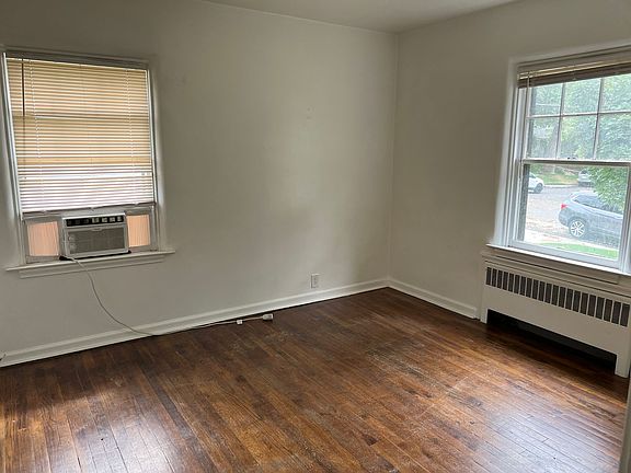 2nd image of 985 E 1st Ave #1-1A