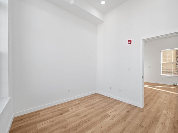 3rd image of 2045-49 Trenton Ave #6