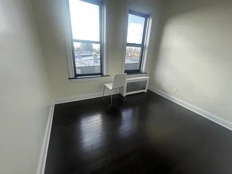 Rented by Metropolis International Realty Inc.