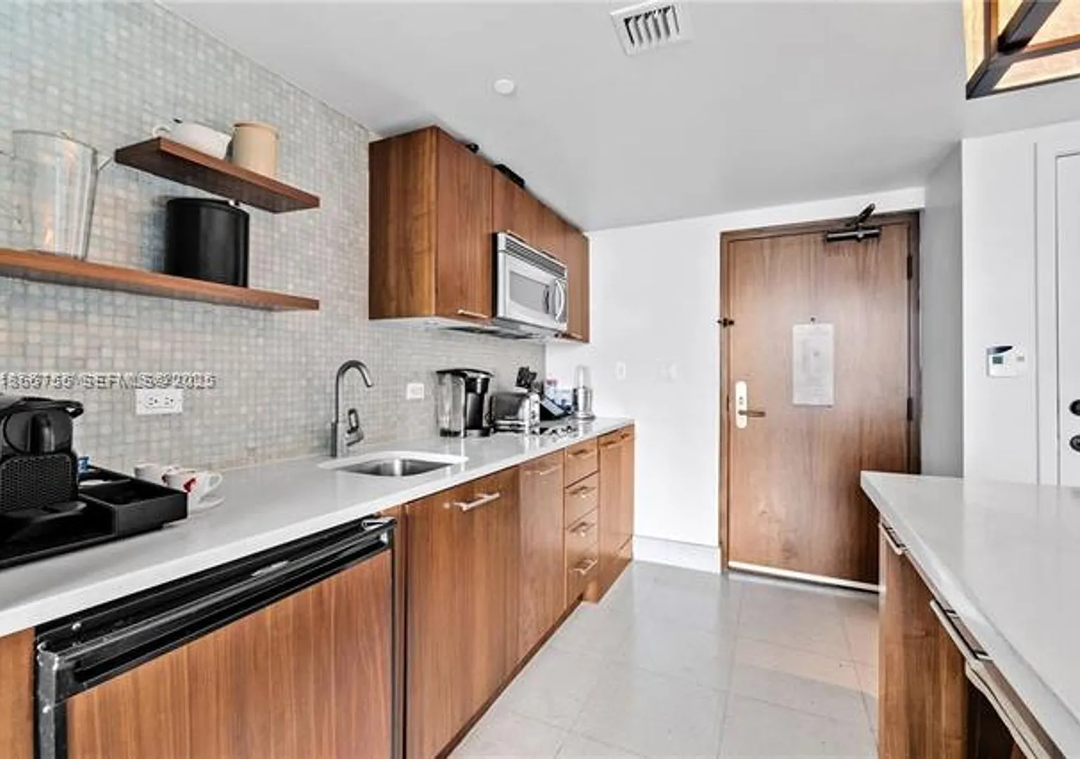 6801 Collins Ave cu-818, Miami Beach, FL 33141 — Photo 1