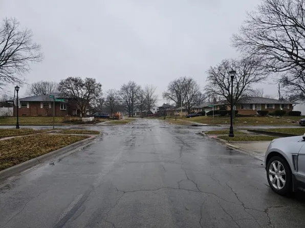 1116 Marland Dr N, Columbus, OH 43224