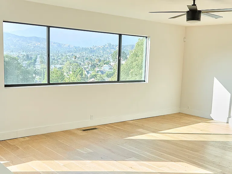 1133 Berkeley Dr — Photo 8