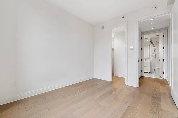 Rented by REAL New York | media 11