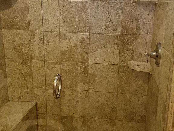 4th image of 110 Yocum Dr