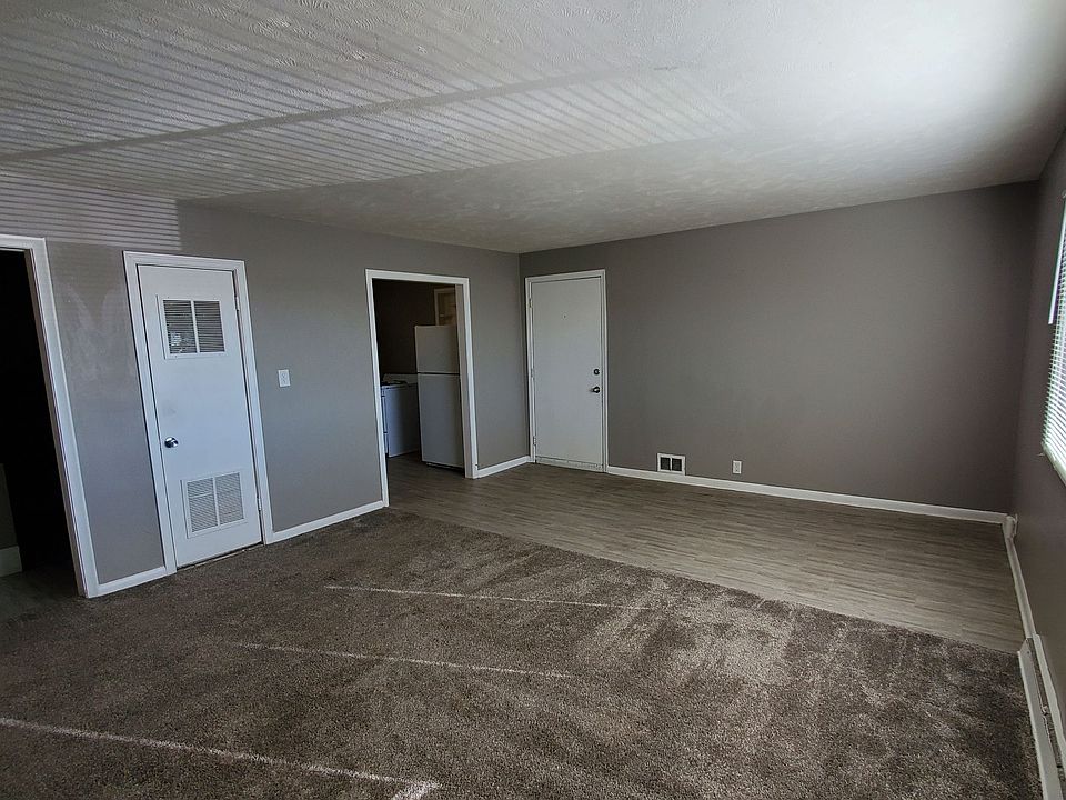 1st image of 438 W Cornhusker Hwy APT 1