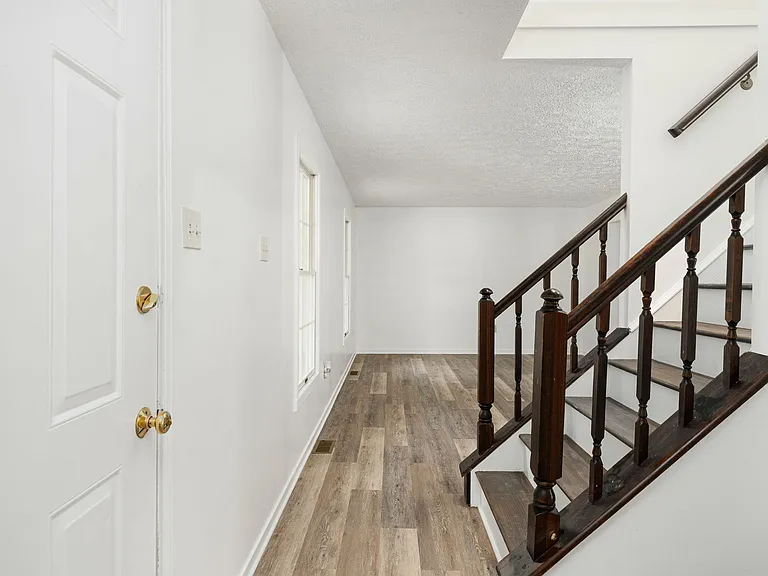 10905 Holleybrooke Dr — Photo 12