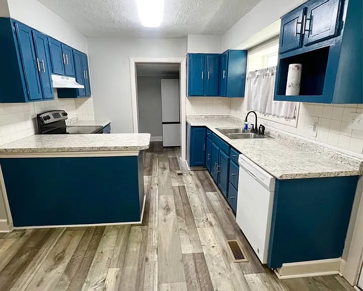 904 Jacksboro Ave — Photo 4