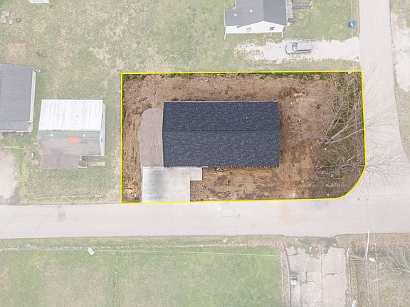 5th image of 982 N 3rd St